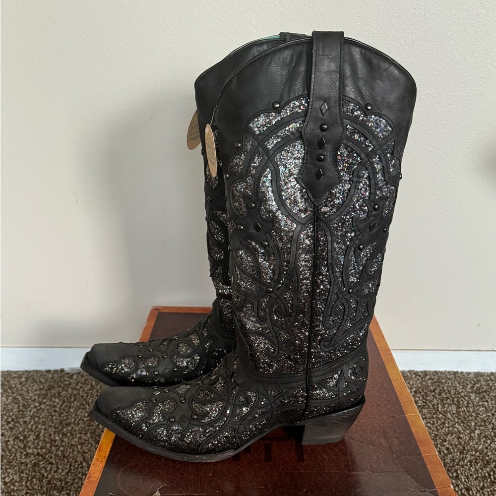 NWT Women’s corral boots